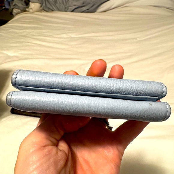 Louis Vuitton Compact Tri-fold Wallet- Baby Blue - Picture 7 of 15